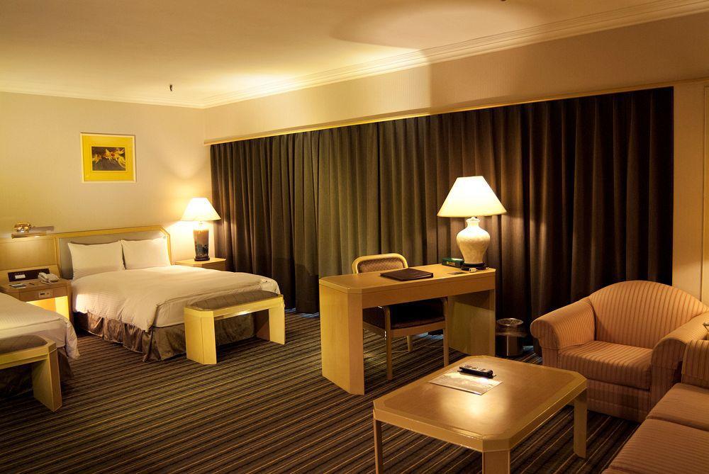 Santos Hotel Taipei Extérieur photo