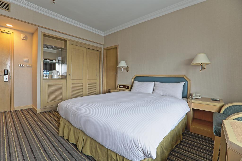 Santos Hotel Taipei Extérieur photo
