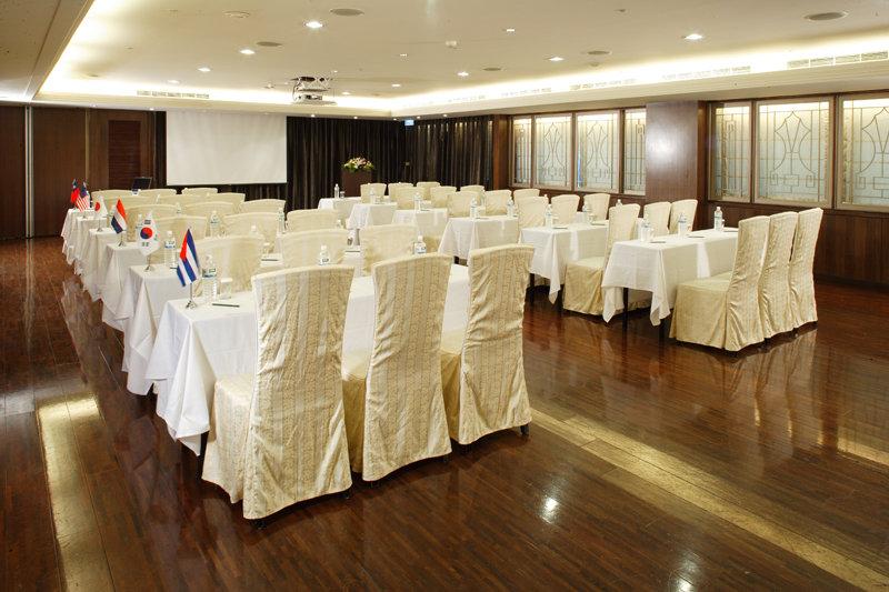 Santos Hotel Taipei Extérieur photo
