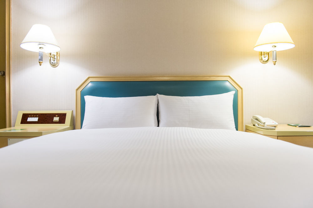 Santos Hotel Taipei Extérieur photo